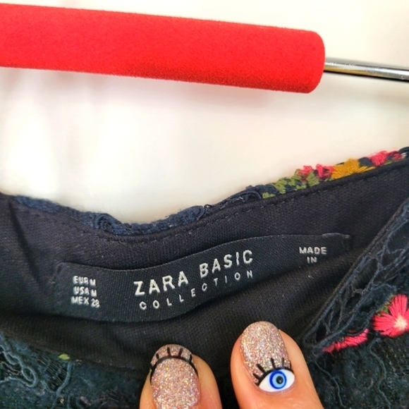 Zara Lace Floral Skirt (28) - Picture 4 of 6